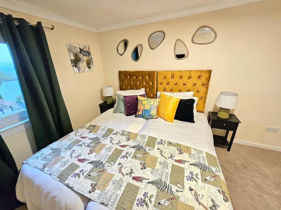 Apartment 4 Bed House With 6 Beds EDI